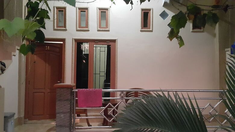 Hotel Any Lestari Lakey