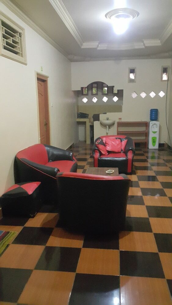 Hotel Any Lestari Lakey