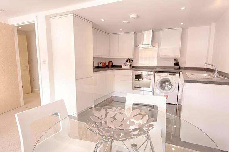 Roomspace Apartments -bradley Court