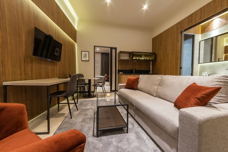 Hotel Dezman Luxury Center