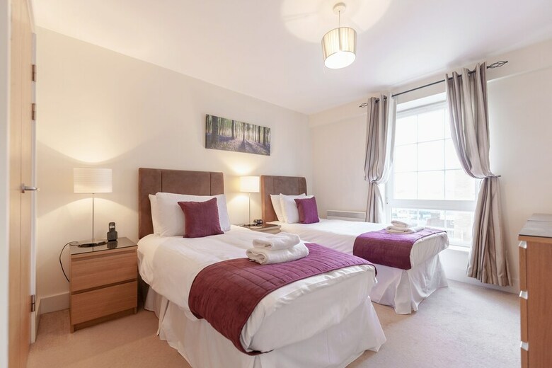 Roomspace Apartments -central Walk