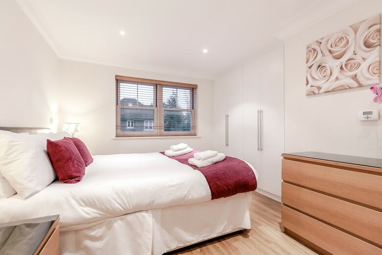 Roomspace Apartments -orchard Place