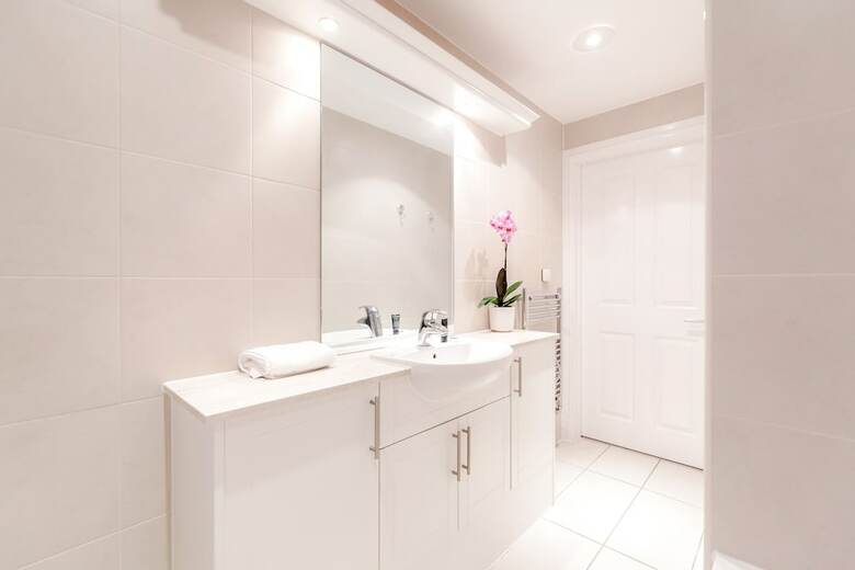 Roomspace Apartments -orchard Place