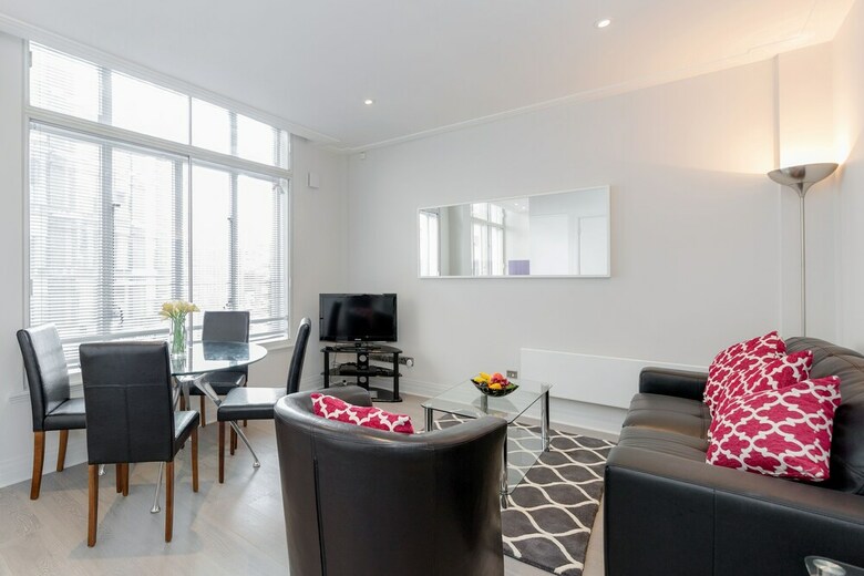 Roomspace Apartments -river House