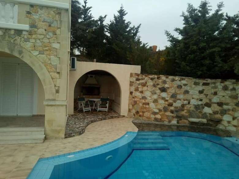 Ilios Village