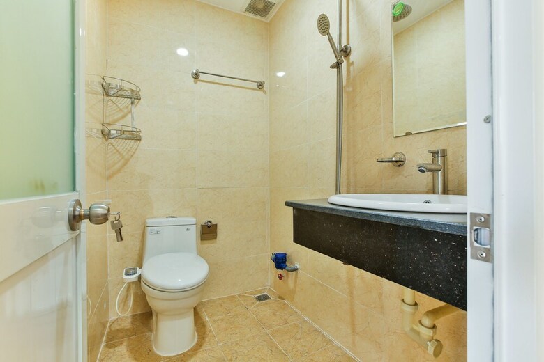 Hotel Goldstay 218