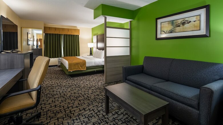 Hotel Best Western Crown Inn & Suites