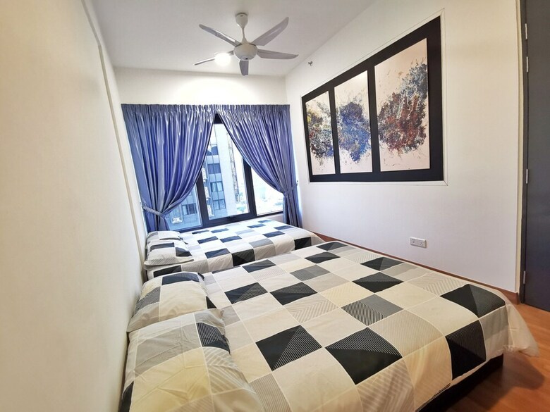 Tropicana 218 Suites