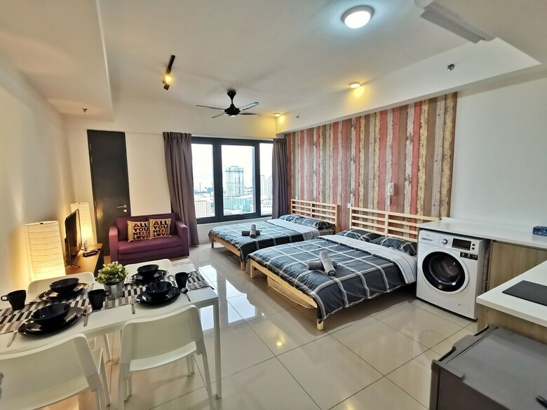 Tropicana 218 Suites