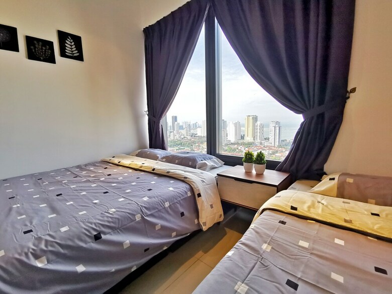 Tropicana 218 Suites