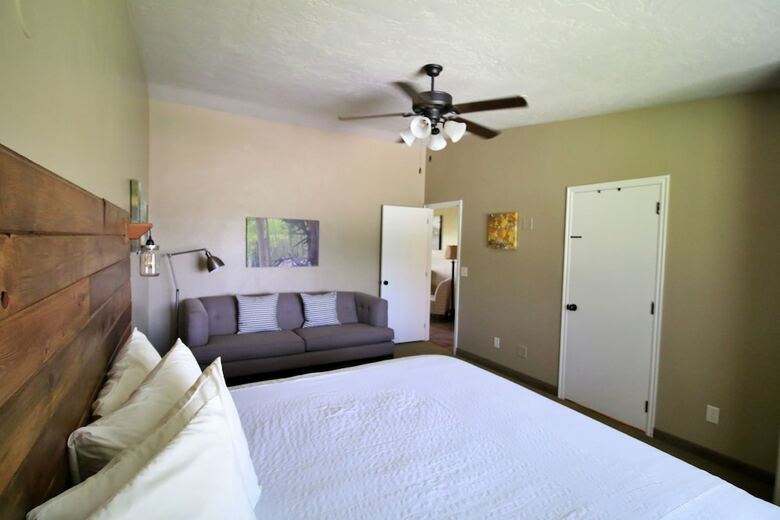 Hotel Hidden Canyon Retreat