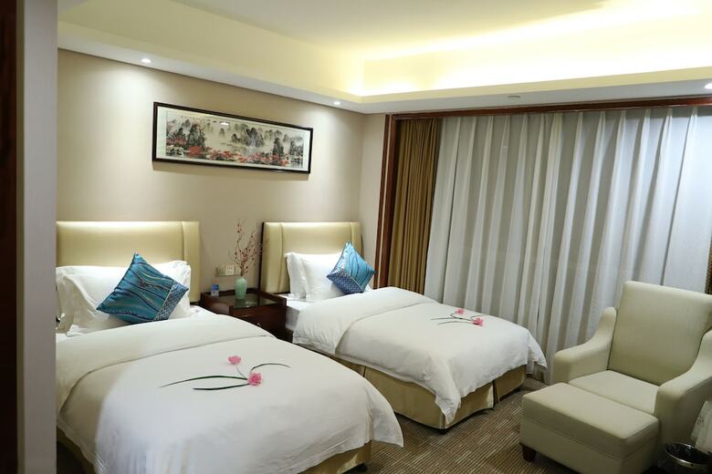 Hubei Huatian Hotel