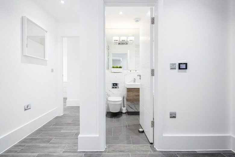 Roomspace Apartments -the Legacy