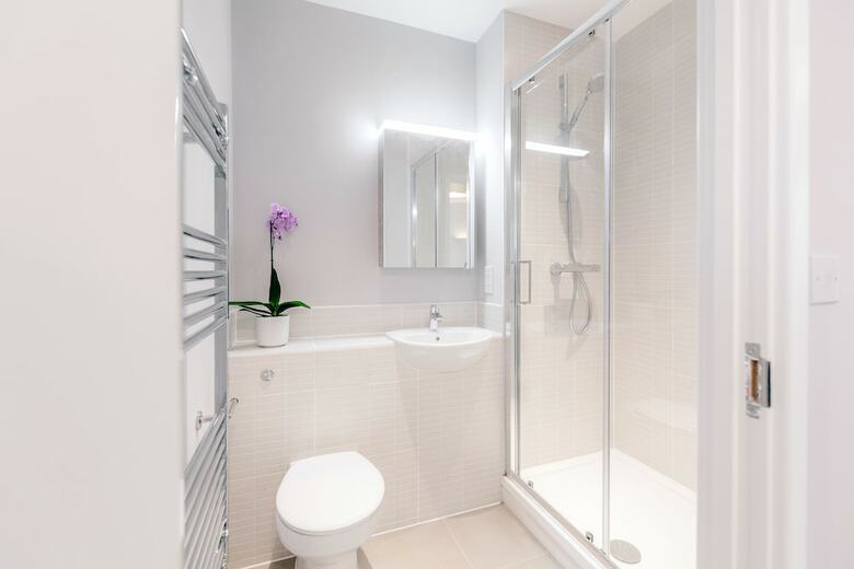 Roomspace Apartments -vertex House