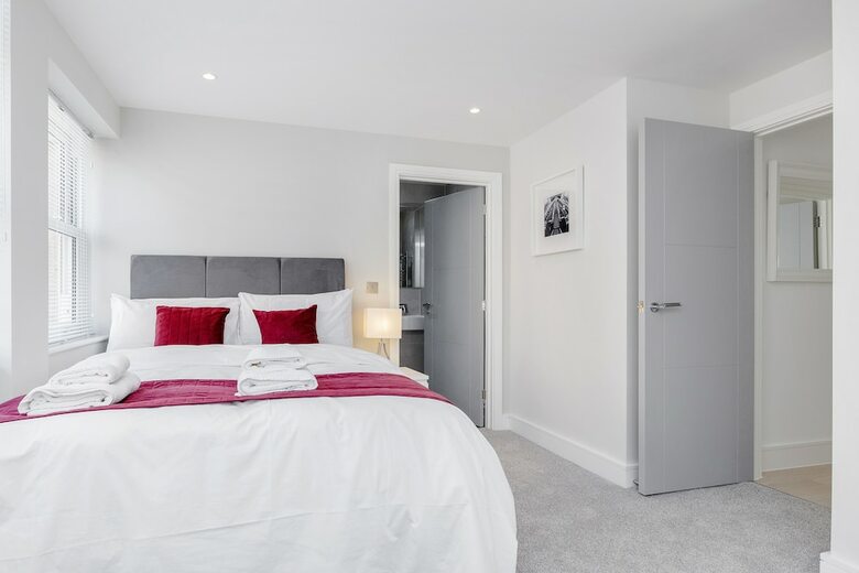 Roomspace Apartments -walpole Court