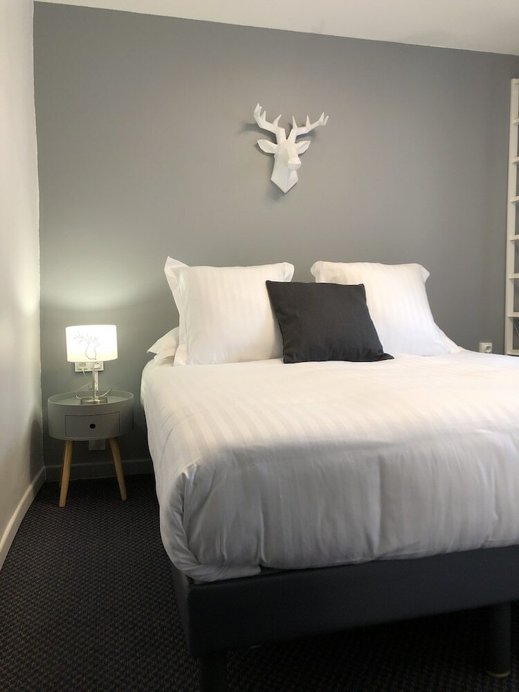Hotel H�tel G�n�pi