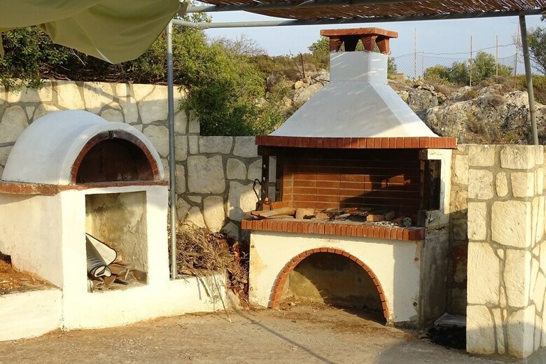 Lovely House At Tersanas Beach