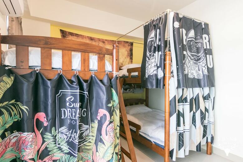 Hotel Eddie's House