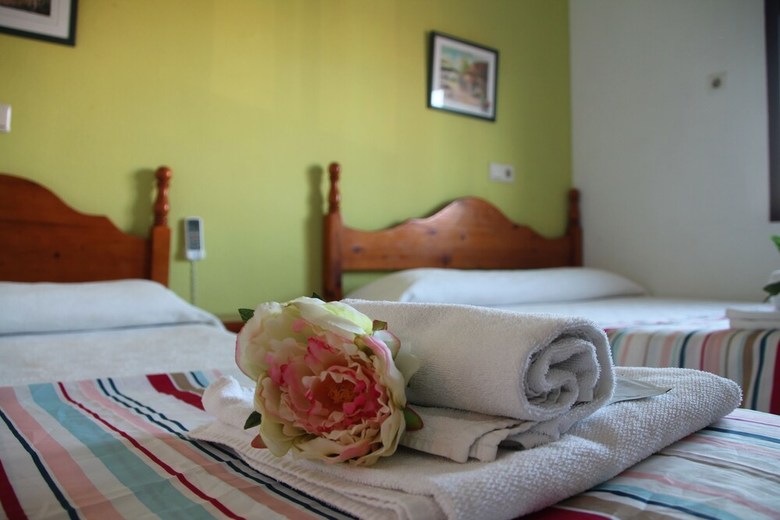 Hostal Restaurante Carlos III