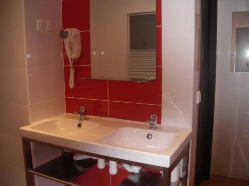 Apartamentos Rurales La Fonda