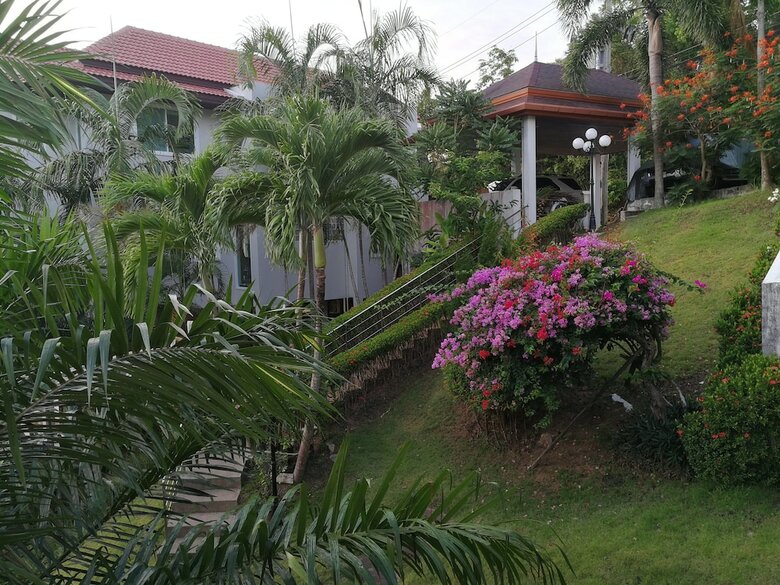 Hotel Baan Waru Seaview