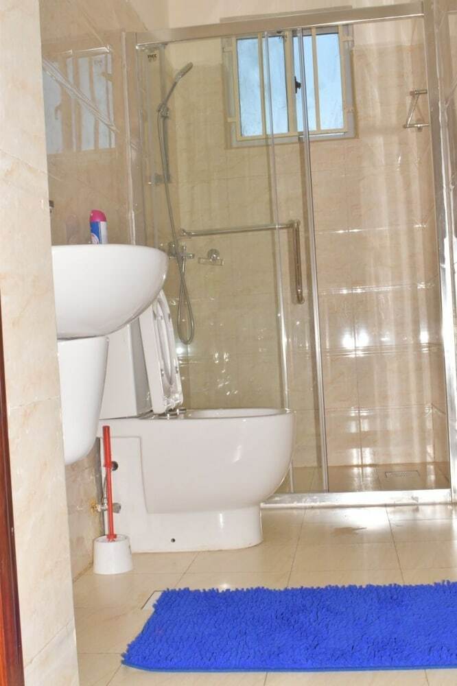 Apartamentos Mayberry Airport Homestay