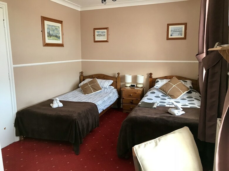 Hotel The Molyneux Guesthouse
