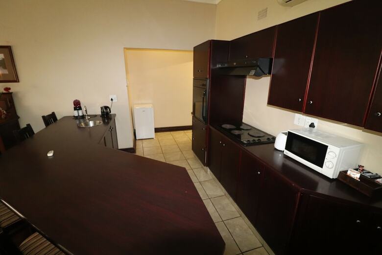 Kimberley Club Boutique Hotel