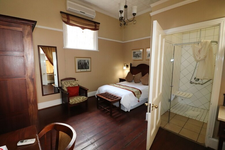 Kimberley Club Boutique Hotel
