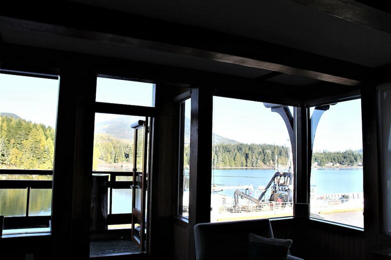 Safe Harbour Suite