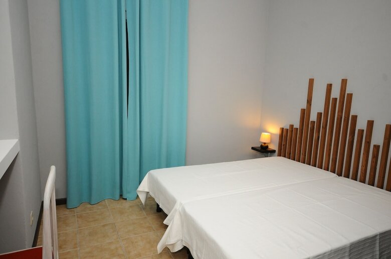 Hostal Lost & Found - Guesthouse & Suites