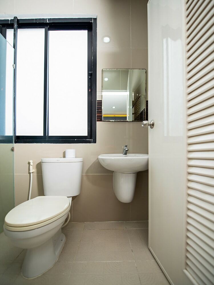 Hotel Oyo 303 Phoomjai House