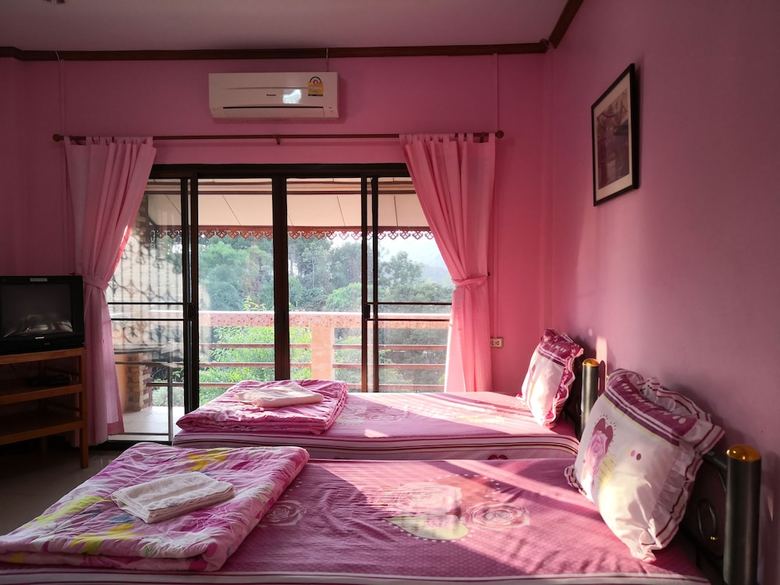 Hotel Sriwipa Hill Khao Kho