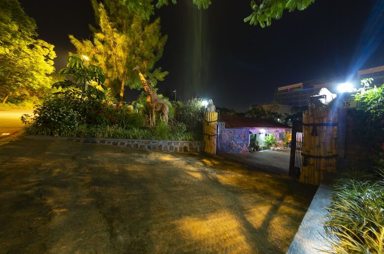 Hotel B.maurice Guest House