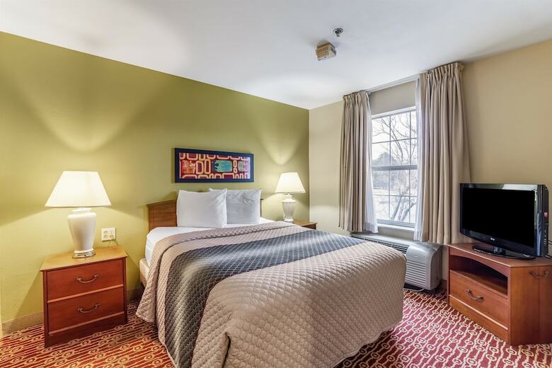 Hotel Hometowne Studios & Suites Columbia