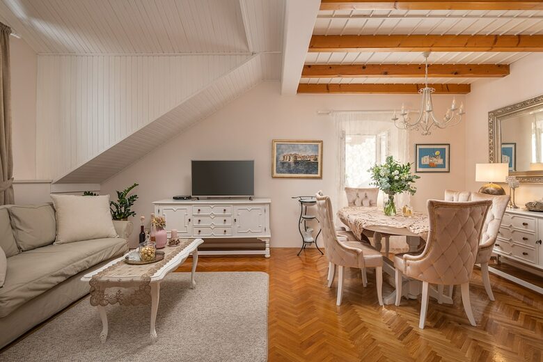 Hotel Apartments And Rooms Perla