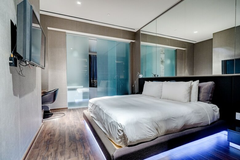 Aparthotel Stripviewsuites At Palms Place Penthouses