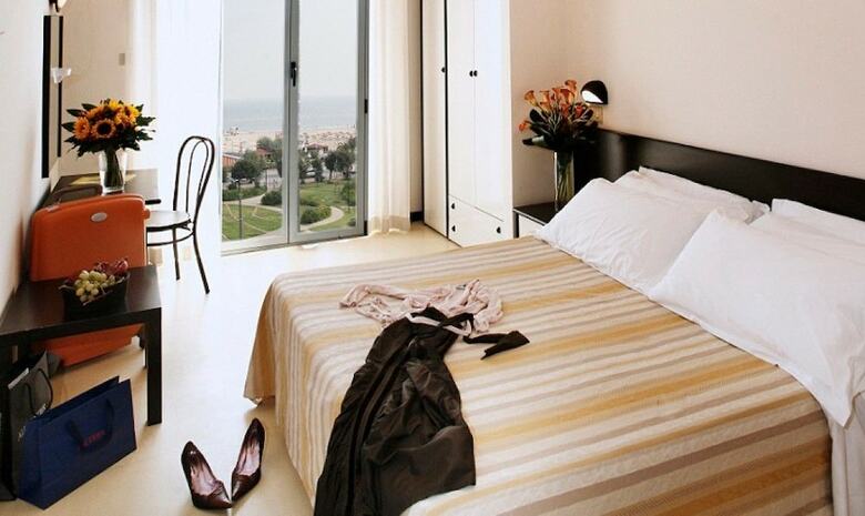 Hotel Airone