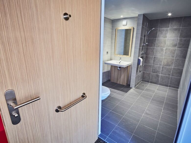 Hotel Kyriad Eco - Clermont Ferrand Estaing