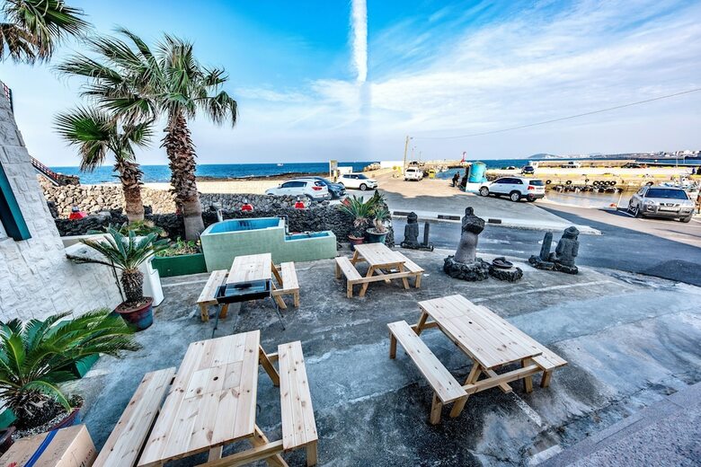 Sea Palace Pension