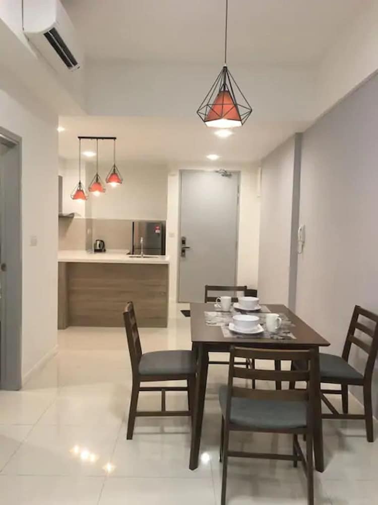 Apartamentos Breeze Home Kk