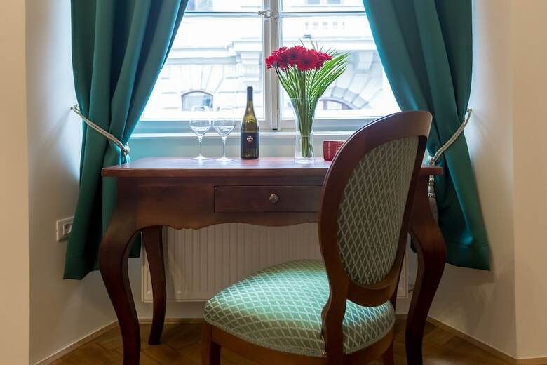 Hotel Barbo Palace