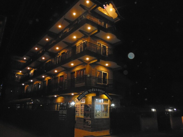 Hotel R&r Guest House