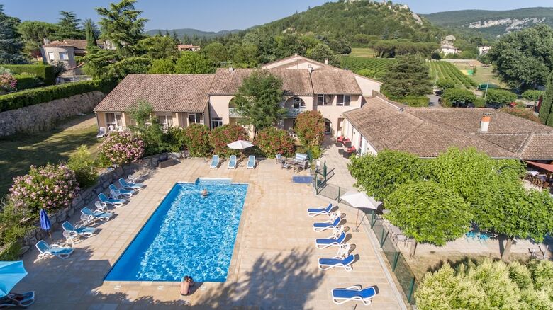 Hotel Le Clos Des Bruyeres