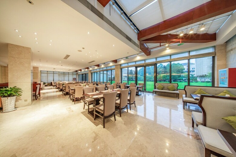 New Yallan Hotel Deqing