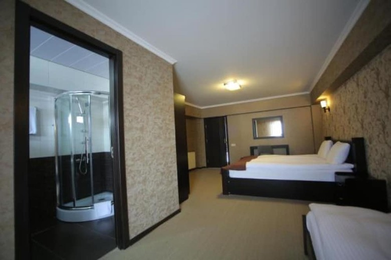 Good Aura Hotel