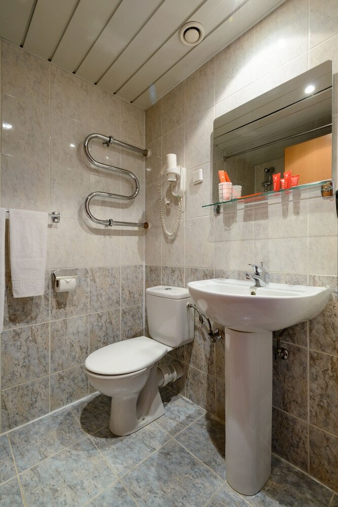Azimut Hotel Mirniy