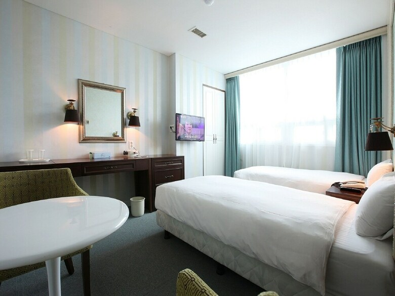 Central Tourist Hotel