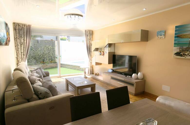 Luxury Standard Villa In San Pedro