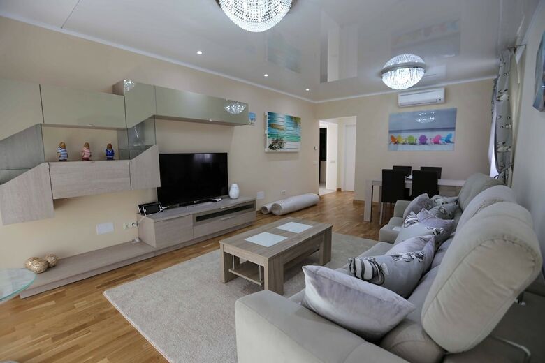 Luxury Standard Villa In San Pedro